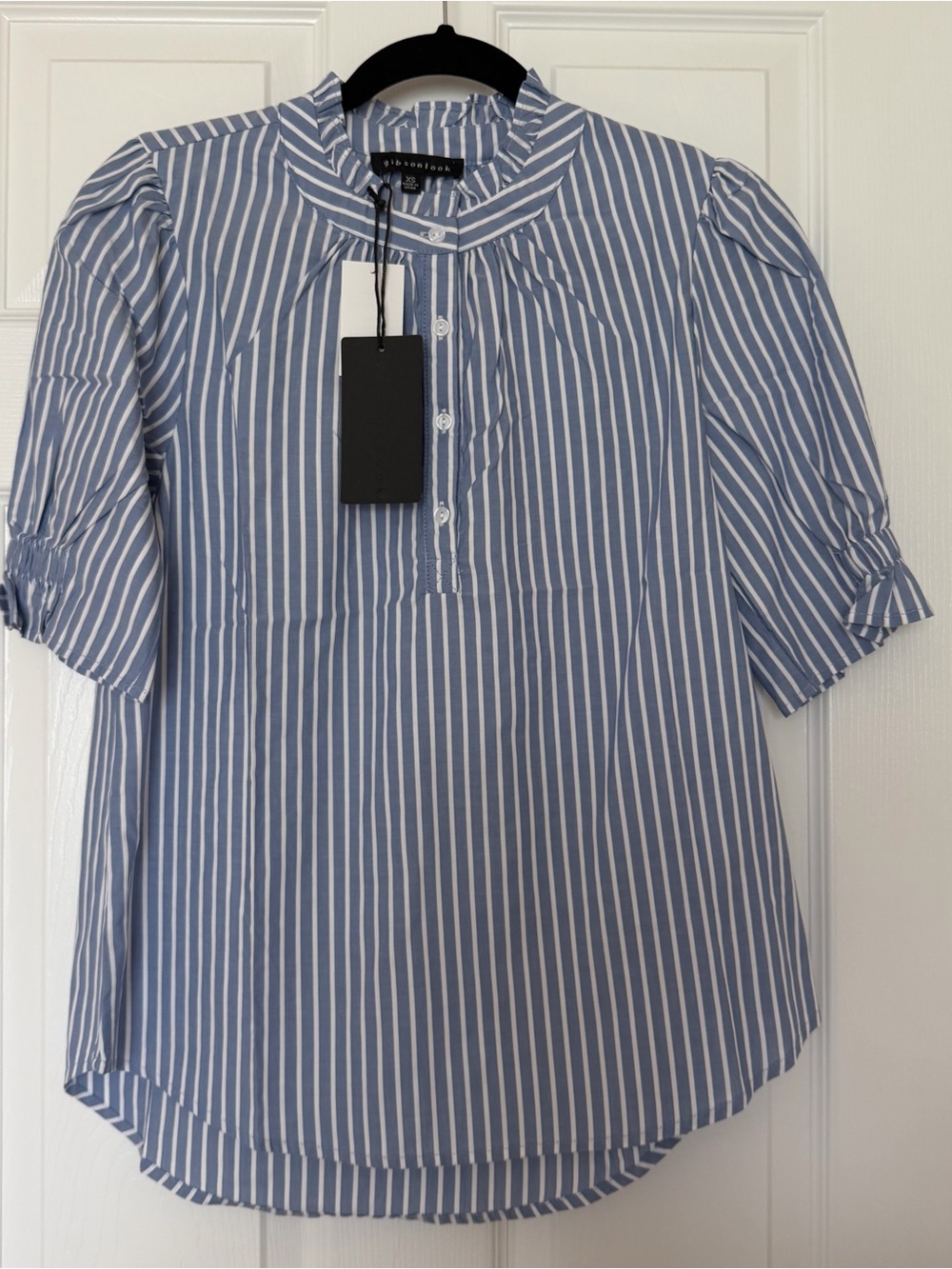 Gibsonlook Dianthus Henley Puff Sleeve Stripe Blouse